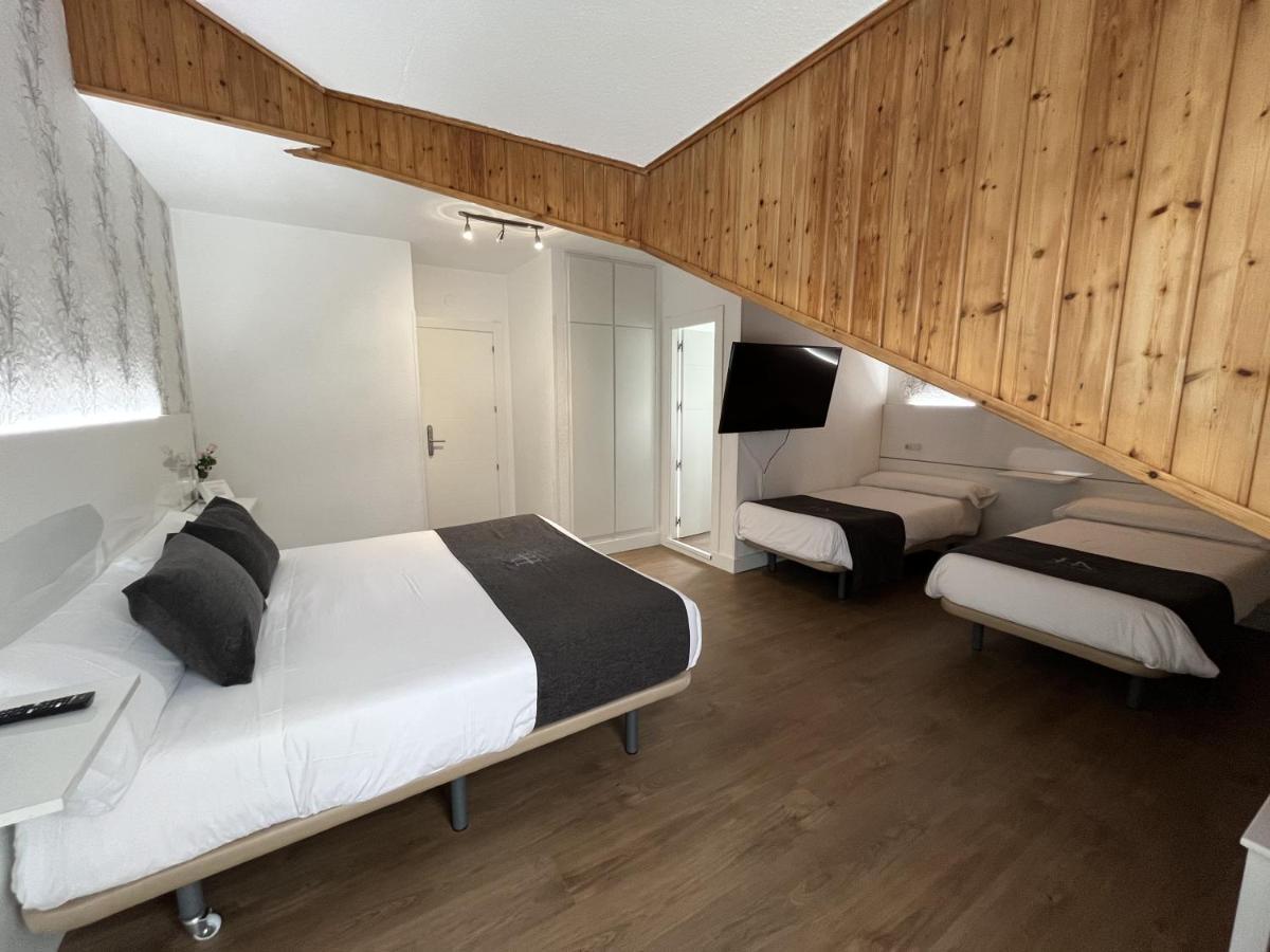 Hotel Avelina Onís Eksteriør billede